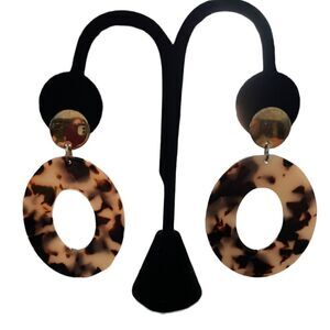 Gold Tone Open Tortoise Acrylic Oval Drop Lightweight Earrings with Post Top